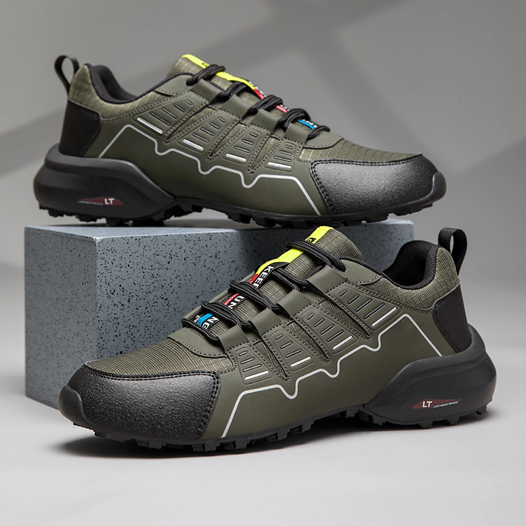 Outdoor Trekking Sneakers