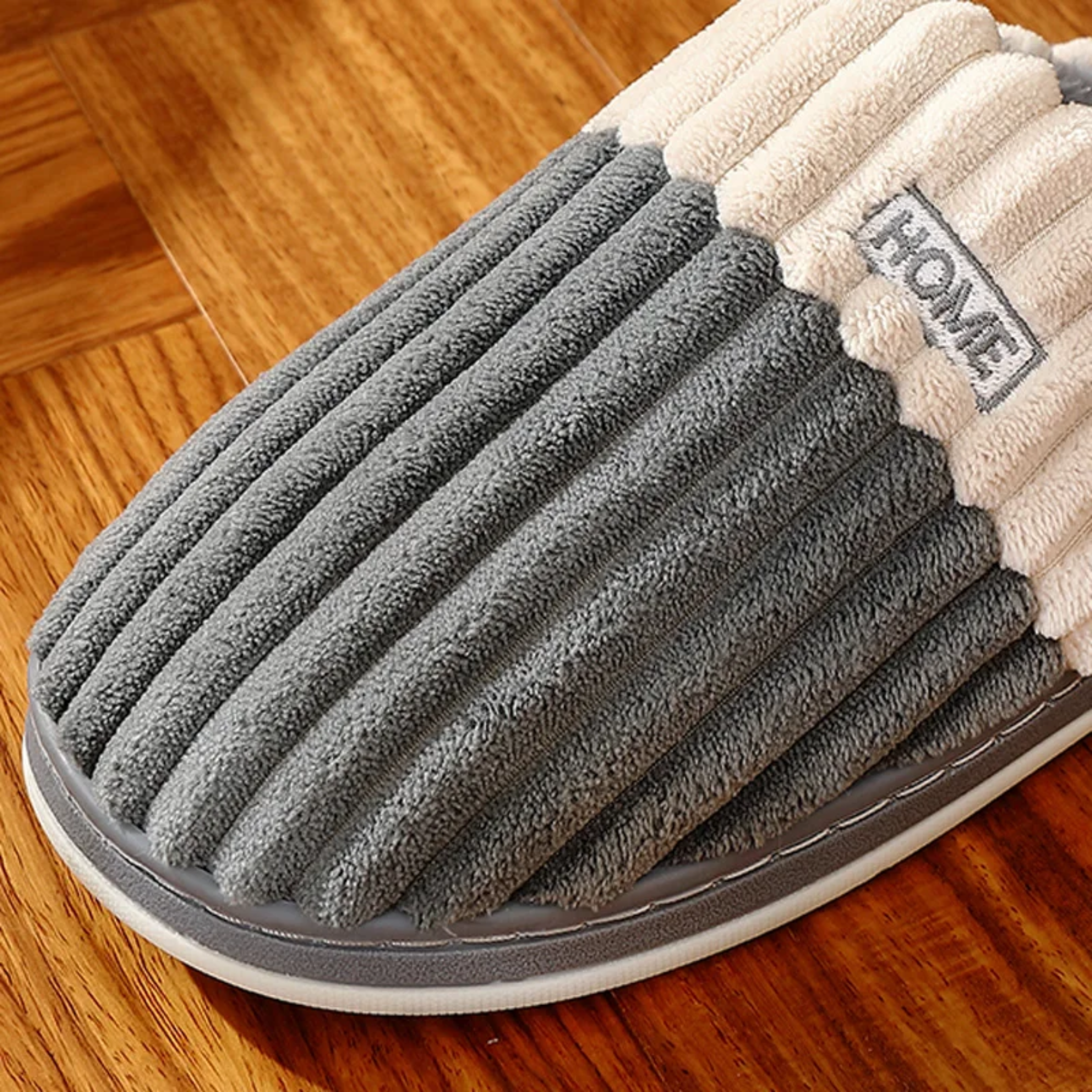 Homestead Lounge Slides