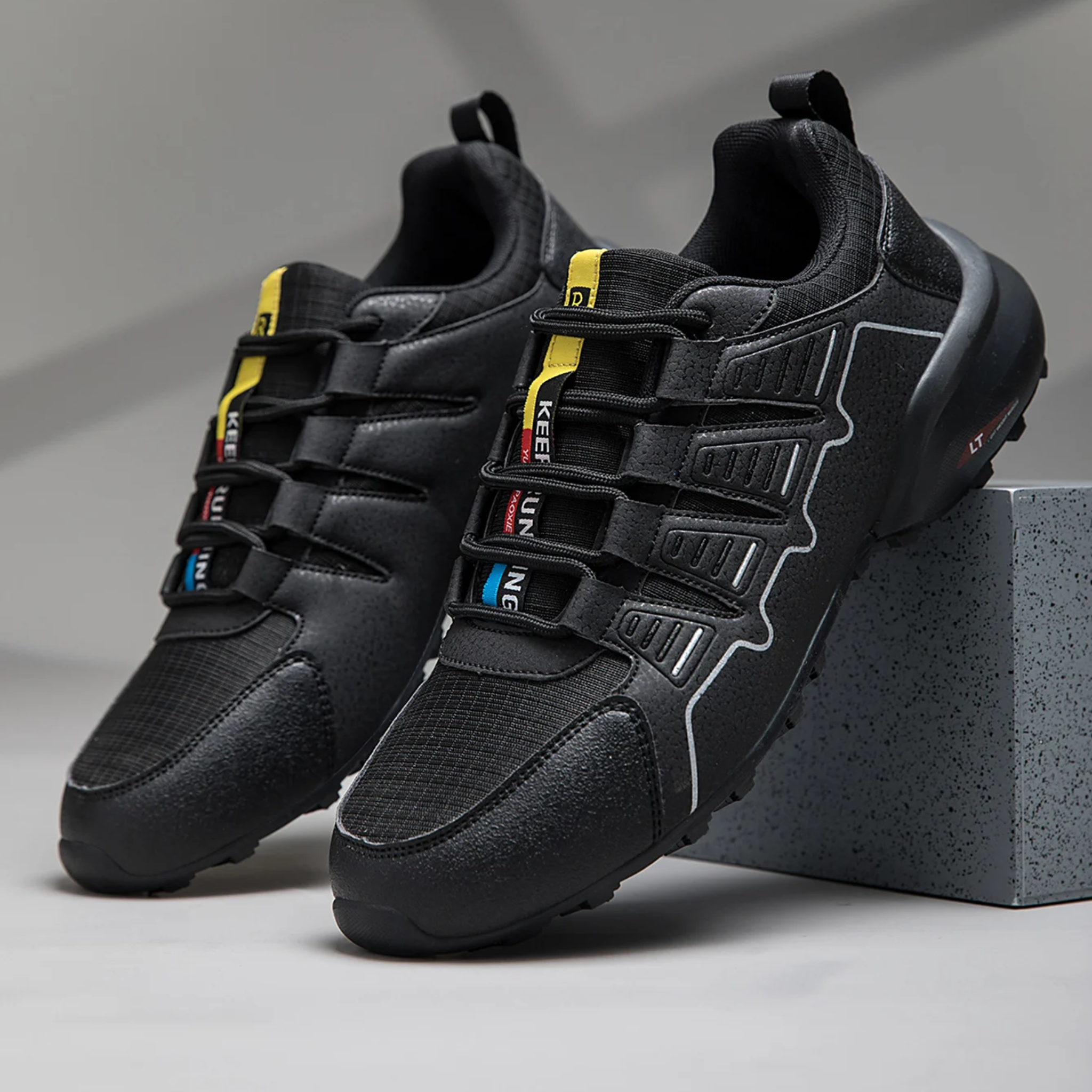 Outdoor Trekking Sneakers