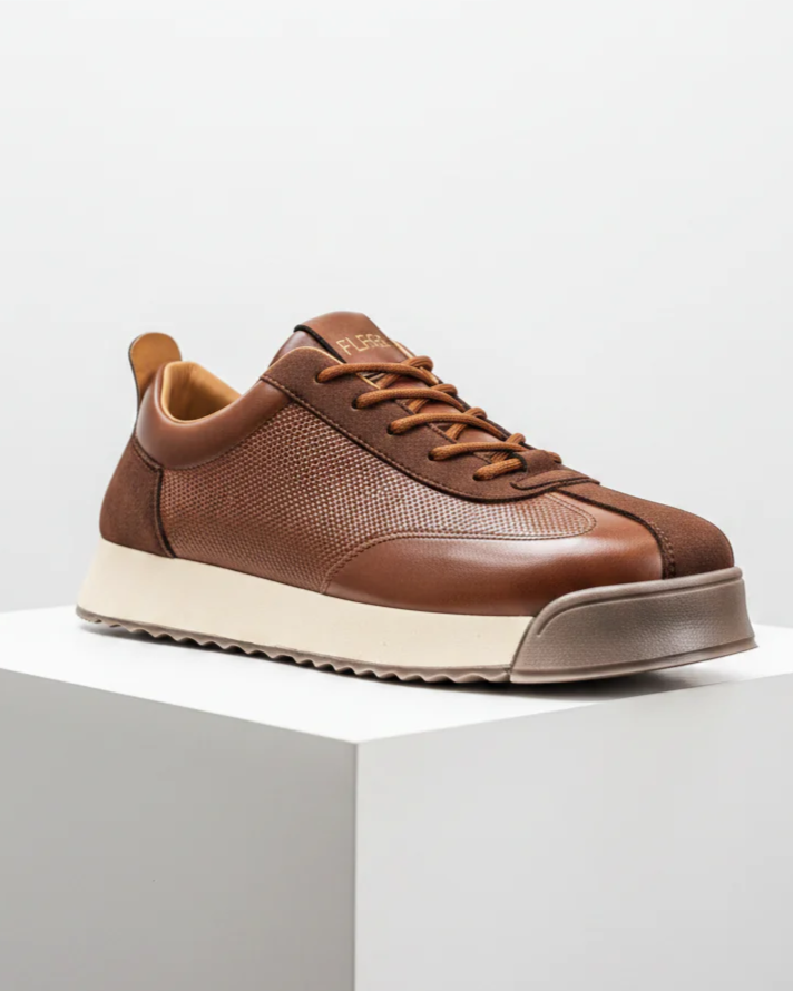 Nord Leather Runner